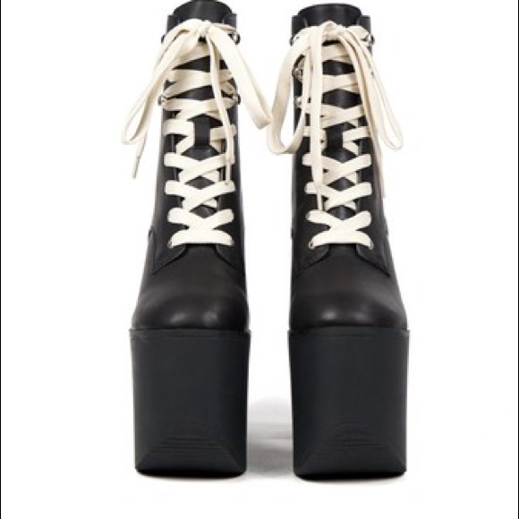 UNIF SALEM BOOT SIZE 5 - Picture 2 of 2